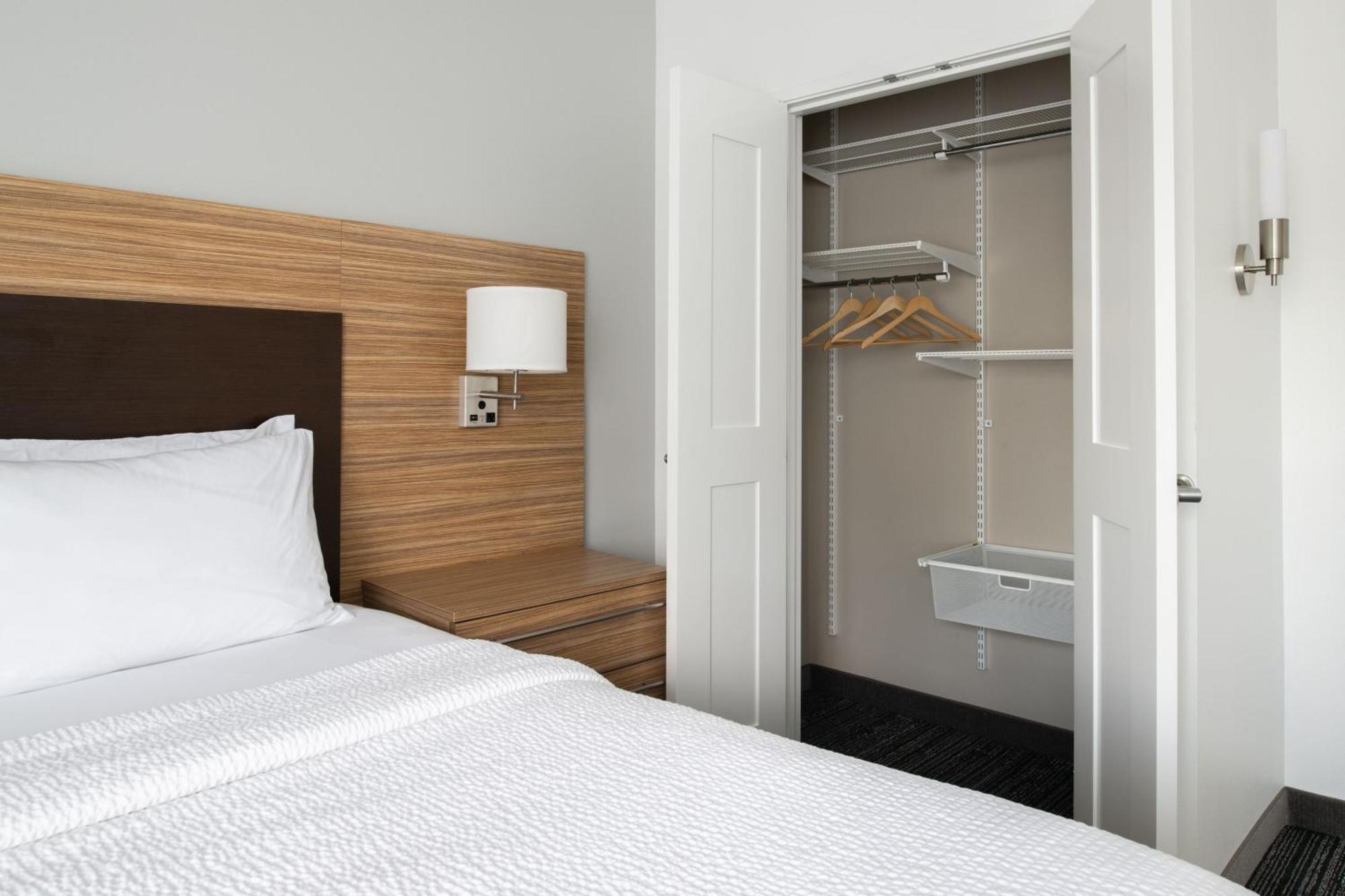 Towneplace Suites By Marriott Olympia Exterior photo